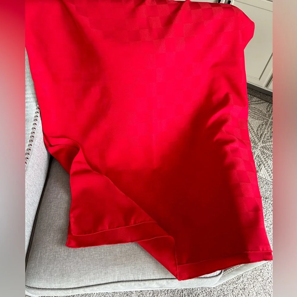 Red Oblong Tablecloth 54” x 72” Checkered Design Christmas Holiday Tablescape